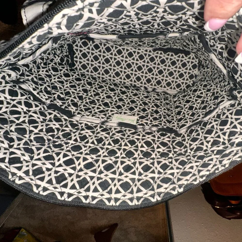 Vera Bradley Black White Night and Day Quilt Purse- Like New - Picture 6 of 6
